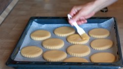 Молочные коржики по ГОСТу - шаг 9