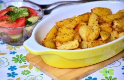 Молодой картофель запеченный с травами и чесноком - шаг 5 Молодой картофель запеченный с травами и чесноком - шаг 5