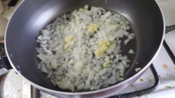 Морепродукты в сметанном соусе - шаг 3 Морепродукты в сметанном соусе - шаг 3