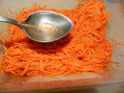 Морковь по-корейски с приправой - шаг 5 Морковь по-корейски с приправой - шаг 5