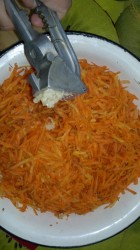 Морковка по-корейски для ленивой хозяйки