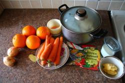 Морковный суп с имбирем и сливками - шаг 1 Морковный суп с имбирем и сливками - шаг 1