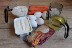 Морковный кекс с творожным сыром