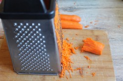 Морковный кекс с творожным сыром