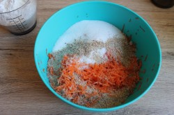 Морковный кекс с творожным сыром