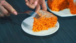 название картинки Морковный пирог с ванильным вкус овсяными хлопьями и курагой