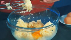 название картинки Морковный пирог с ванильным вкус овсяными хлопьями и курагой