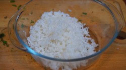 Морской салат с кальмарами и красной икрой