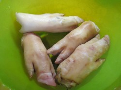 название картинки Мужужи по-грузински из свиных ножек