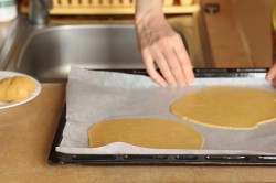 Муссовый торт с зеркальной глазурью Медовый