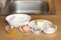 Муссовый торт с зеркальной глазурью Медовый