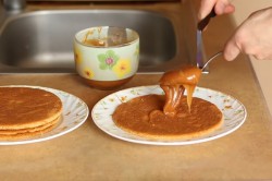 Муссовый торт с зеркальной глазурью Медовый