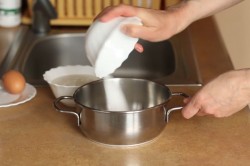 Муссовый торт с зеркальной глазурью Медовый