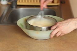 Муссовый торт с зеркальной глазурью Медовый