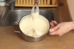 Муссовый торт с зеркальной глазурью Медовый