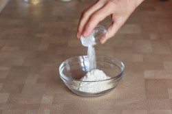 Муссовый торт с зеркальной глазурью с кокосом и ананасом