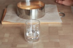 Муссовый торт с зеркальной глазурью с кокосом и ананасом