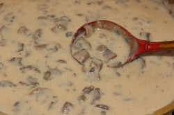 название картинки Мясная лазанья с грибным соусом