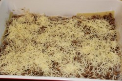 название картинки Мясная лазанья с грибным соусом