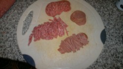 Мясная сборная солянка с картошкой морковью горошком - шаг 5