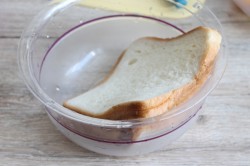 Мясной рулет из фарша с начинкой в духовке