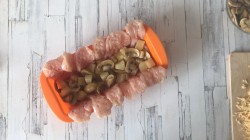 название картинки Закусочный торт с куриной грудкой и грибами