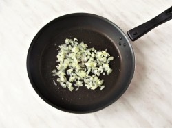 название картинки Рулетики из свинины с начинкой в духовке