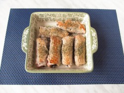 название картинки Рулетики из свинины с начинкой в духовке