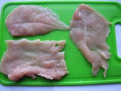 Мясные рулетики с начинкой - шаг 2 Мясные рулетики с начинкой - шаг 2