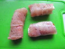 Мясные рулетики с начинкой - шаг 6 Мясные рулетики с начинкой - шаг 6