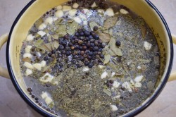 название картинки Мясо горячего копчения в коптильне в домашних условиях