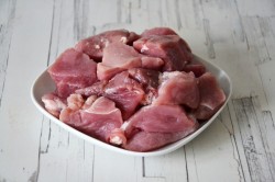 название картинки Мясо кусочками в духовке