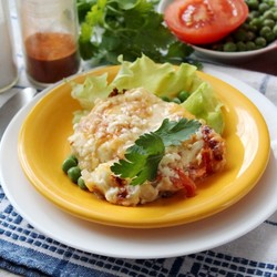 Мясо по французски со свежими томатами и филе курицы