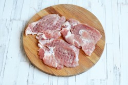 название картинки Мясо по французски из свинины с помидорами