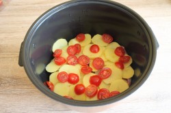 название картинки Мясо по-французски в мультиварке с картофелем