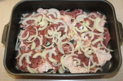 Мясо по капитански в духовке с картошкой новогоднее