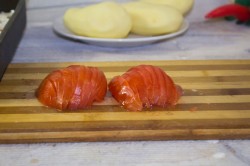 название картинки Мясо по королевски в духовке