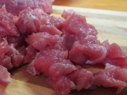 Мясо с баклажанами и картофелем в мультиварке