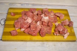 название картинки Мясо с грибами в мультиварке