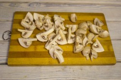 название картинки Мясо с грибами в мультиварке