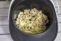 название картинки Мясо с грибами в мультиварке