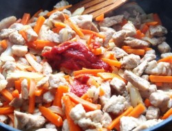 название картинки Мясо с овощами в пергаменте