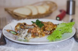 Мясо в духовке с томатами грибами соусом