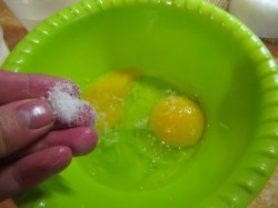 Мясо в кляре на минералке - шаг 7