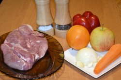 Мясо в рукаве в духовке - шаг 1