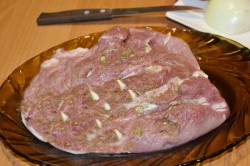 Мясо в рукаве в духовке - шаг 3