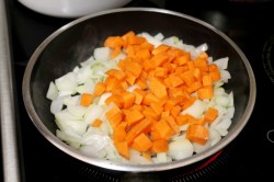 Мясо в сливочном соусе с грибами