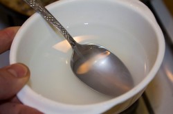 название картинки Мясо в сметанном соусе с грибами на сковороде