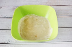 Мясо запеченное с черносливом в духовке