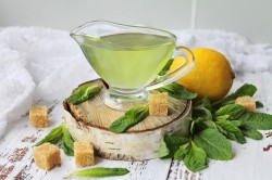 название картинки Мятный сироп в домашних условиях